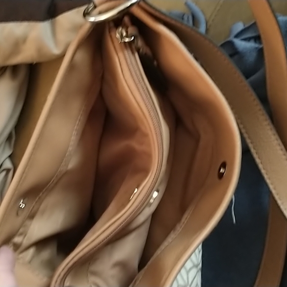 Rosetti 🌹ECU Embroidered Canvas Crossbody / Shoulder Bag - Picture 9 of 12